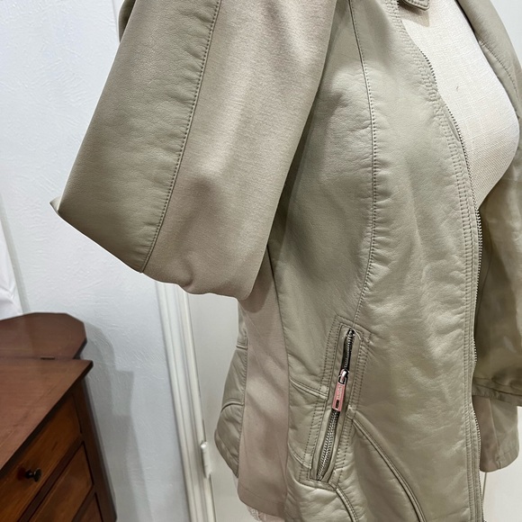 Kenneth Cole reaction Moto faux leather jacket in medium - Picture 5 of 6